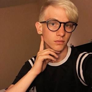 Meet your Posher, Dylan